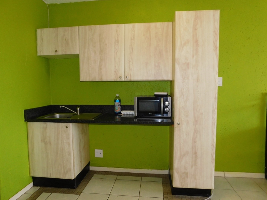 1 Bedroom Property for Sale in Hatfield Gauteng