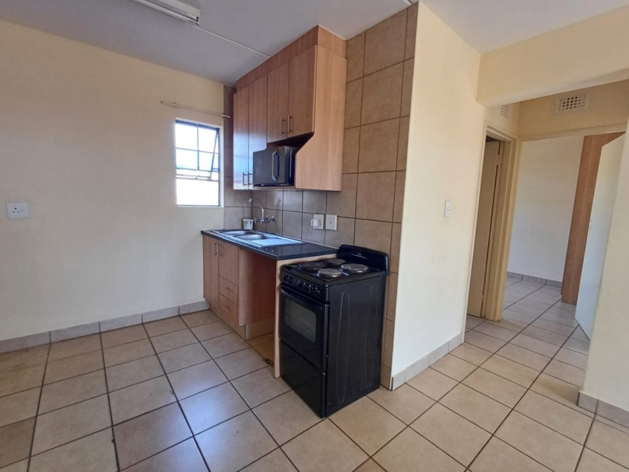 To Let 2 Bedroom Property for Rent in Chantelle Gauteng