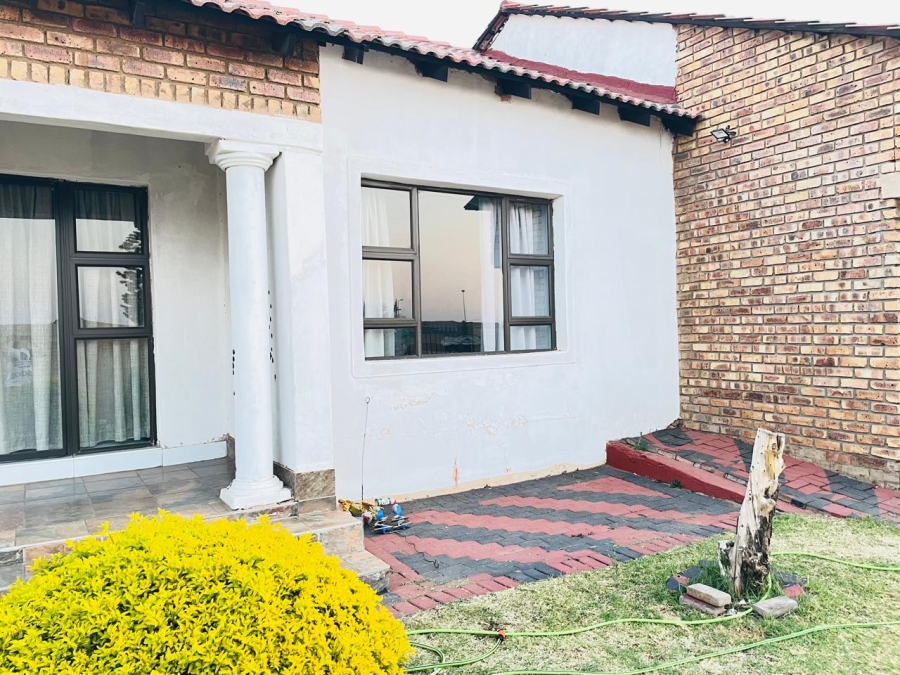 4 Bedroom Property for Sale in Soshanguve H Gauteng