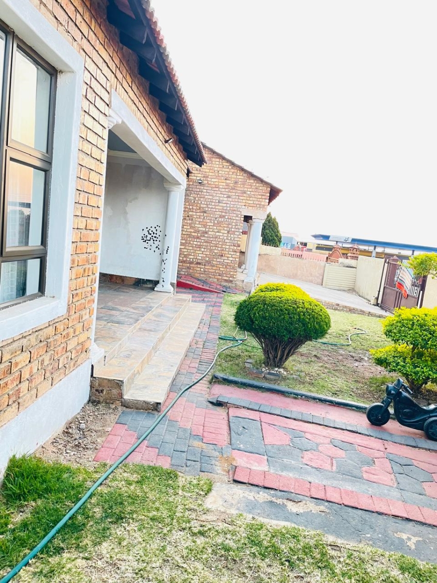 4 Bedroom Property for Sale in Soshanguve H Gauteng