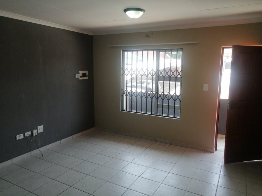 To Let 3 Bedroom Property for Rent in Elandshaven Gauteng