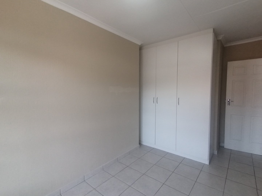 To Let 3 Bedroom Property for Rent in Elandshaven Gauteng