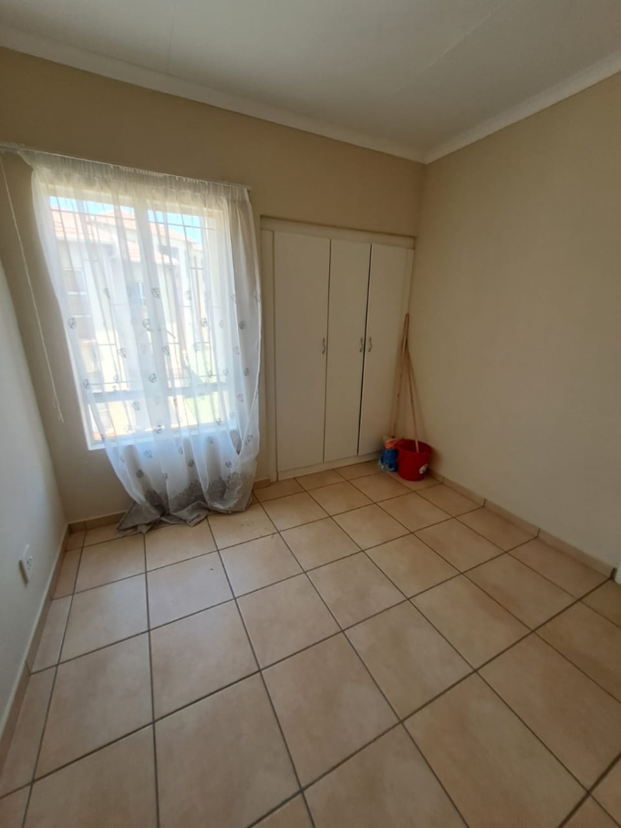 2 Bedroom Property for Sale in Ormonde View Gauteng