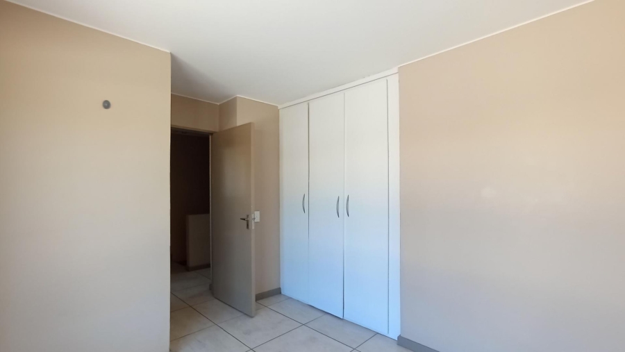 2 Bedroom Property for Sale in Vorna Valley Gauteng