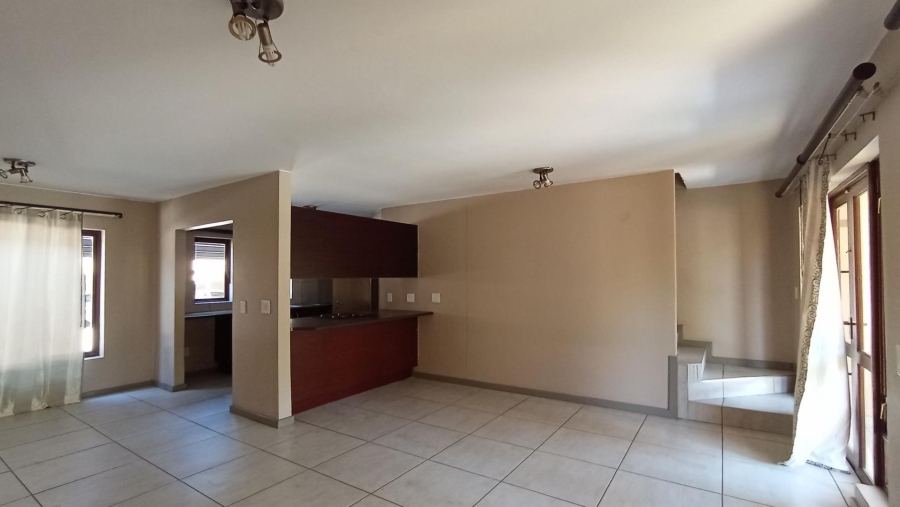 2 Bedroom Property for Sale in Vorna Valley Gauteng