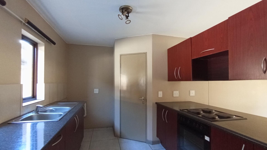 2 Bedroom Property for Sale in Vorna Valley Gauteng