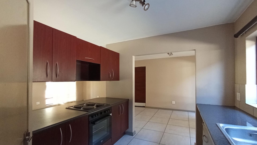 2 Bedroom Property for Sale in Vorna Valley Gauteng