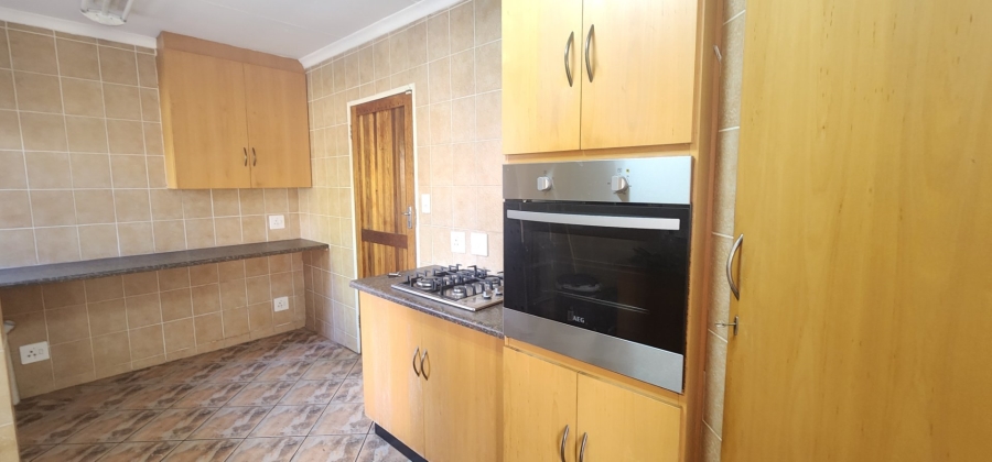 To Let 3 Bedroom Property for Rent in Amberfield Glen Gauteng