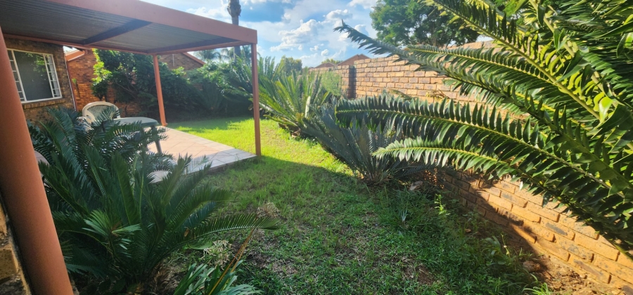 To Let 3 Bedroom Property for Rent in Amberfield Glen Gauteng