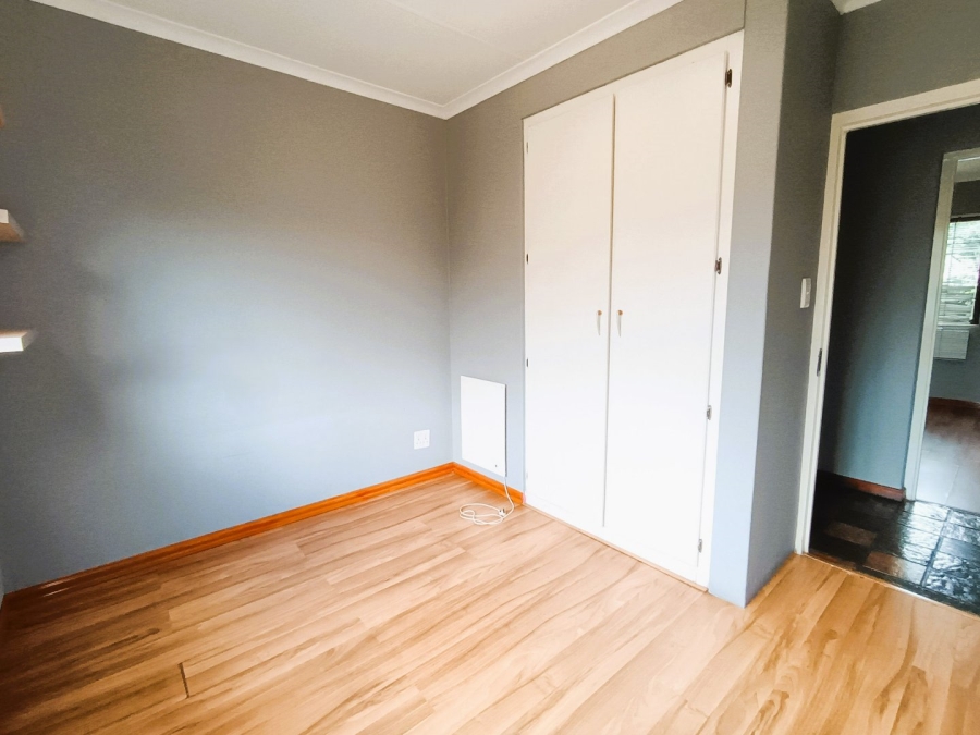 To Let 4 Bedroom Property for Rent in Eldoglen Gauteng