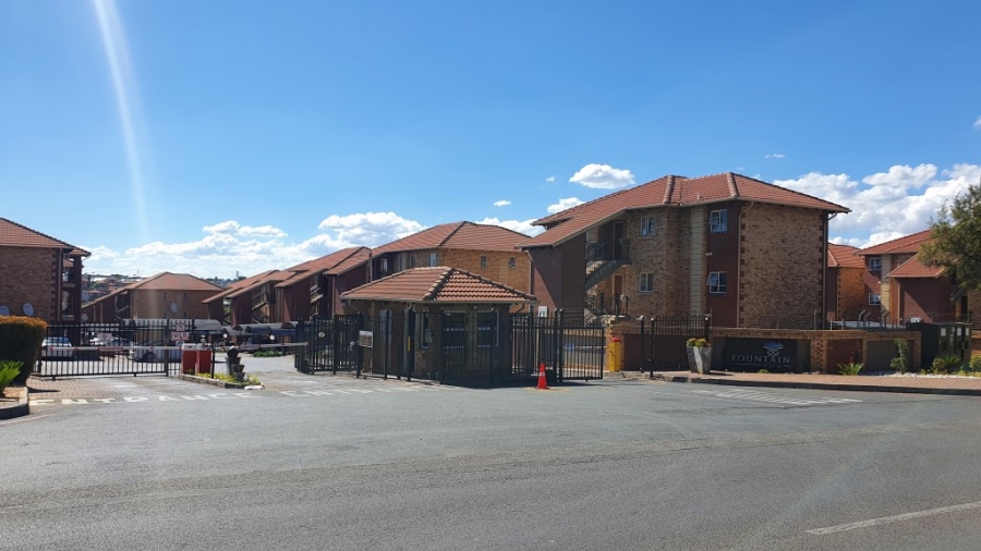 3 Bedroom Property for Sale in Erand Gardens Gauteng