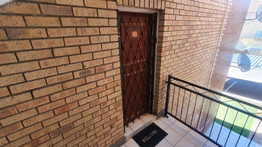 3 Bedroom Property for Sale in Erand Gardens Gauteng