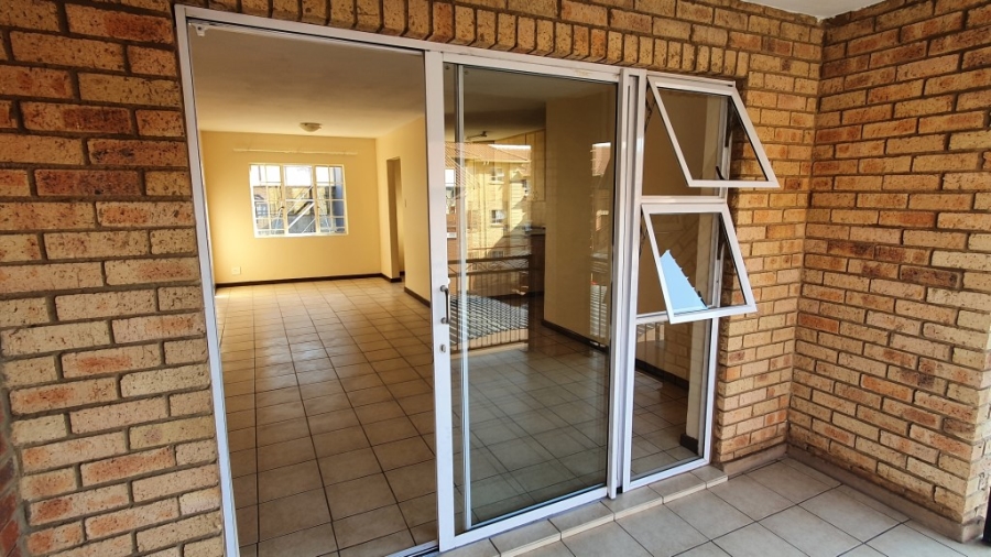 3 Bedroom Property for Sale in Erand Gardens Gauteng
