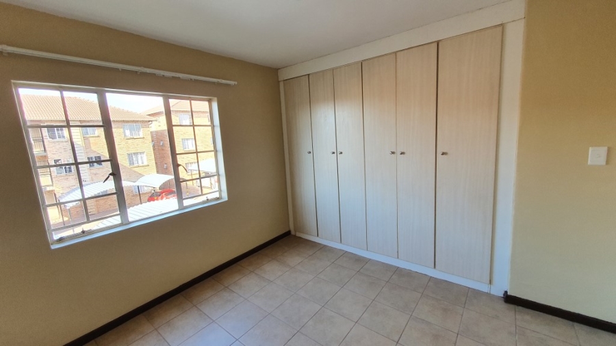 3 Bedroom Property for Sale in Erand Gardens Gauteng