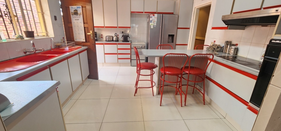 4 Bedroom Property for Sale in Laudium Gauteng