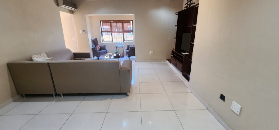 4 Bedroom Property for Sale in Laudium Gauteng