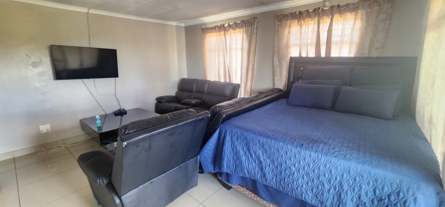 4 Bedroom Property for Sale in Laudium Gauteng