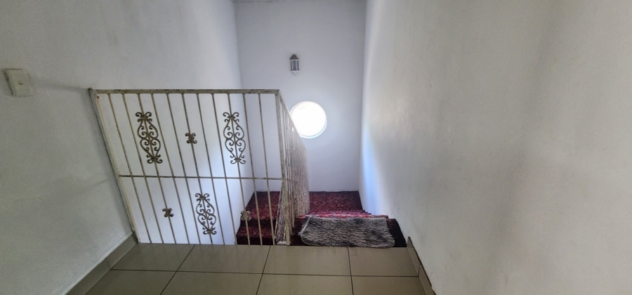 4 Bedroom Property for Sale in Laudium Gauteng