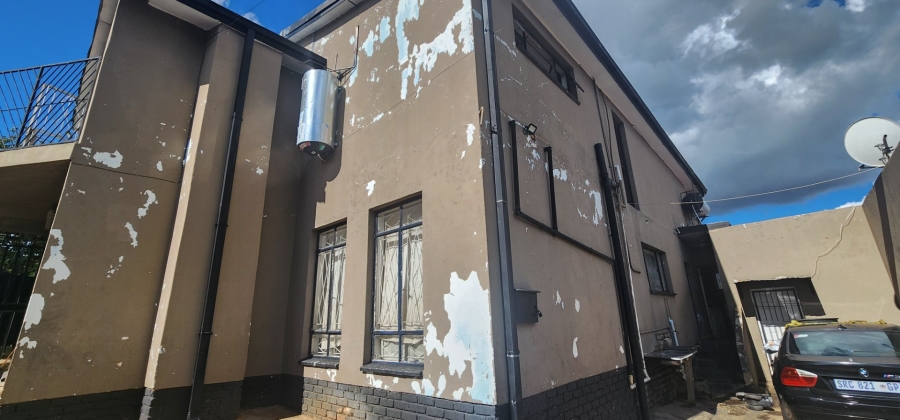 4 Bedroom Property for Sale in Laudium Gauteng