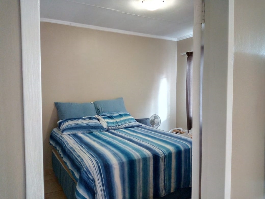 To Let 1 Bedroom Property for Rent in Andeon Gauteng