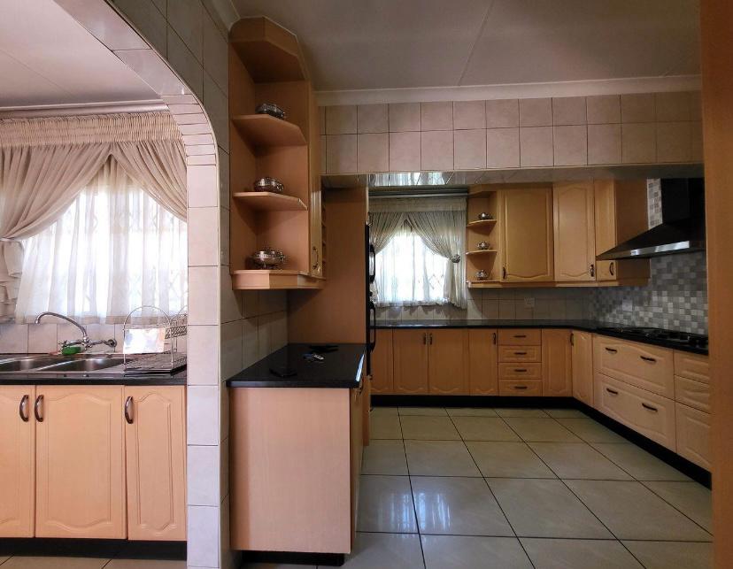 4 Bedroom Property for Sale in Country View Gauteng