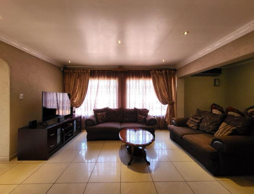 4 Bedroom Property for Sale in Country View Gauteng