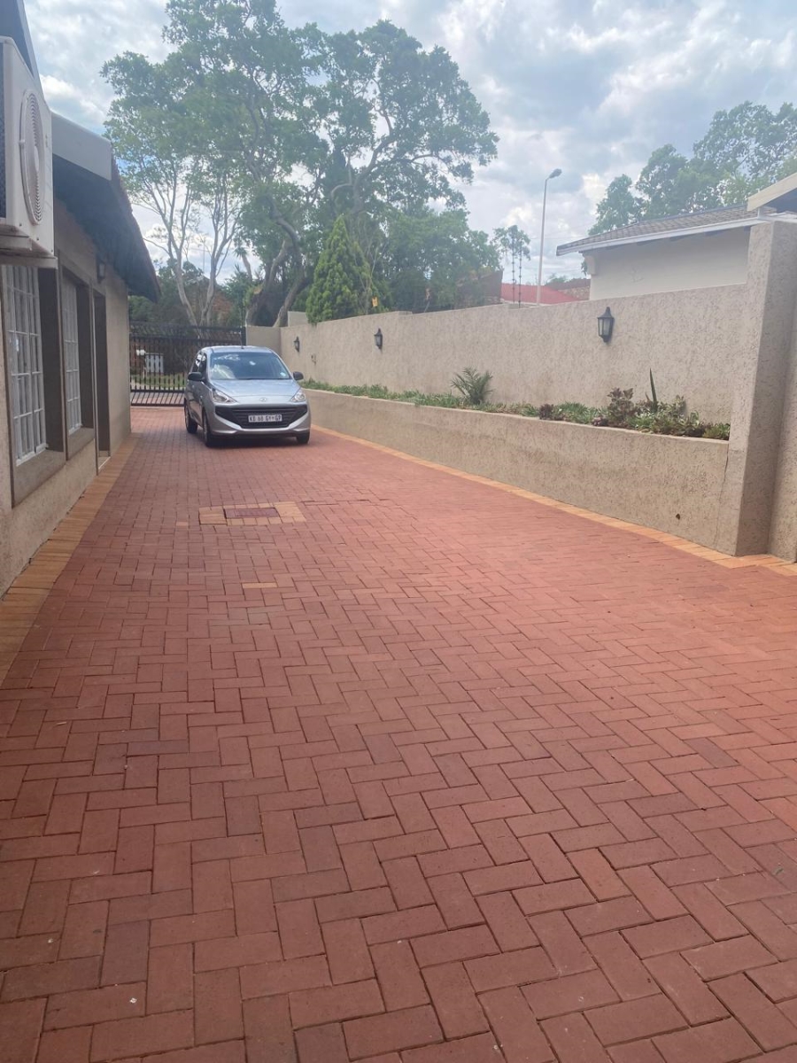 4 Bedroom Property for Sale in Country View Gauteng