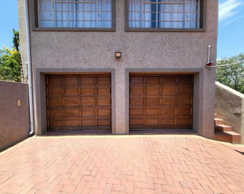 4 Bedroom Property for Sale in Country View Gauteng