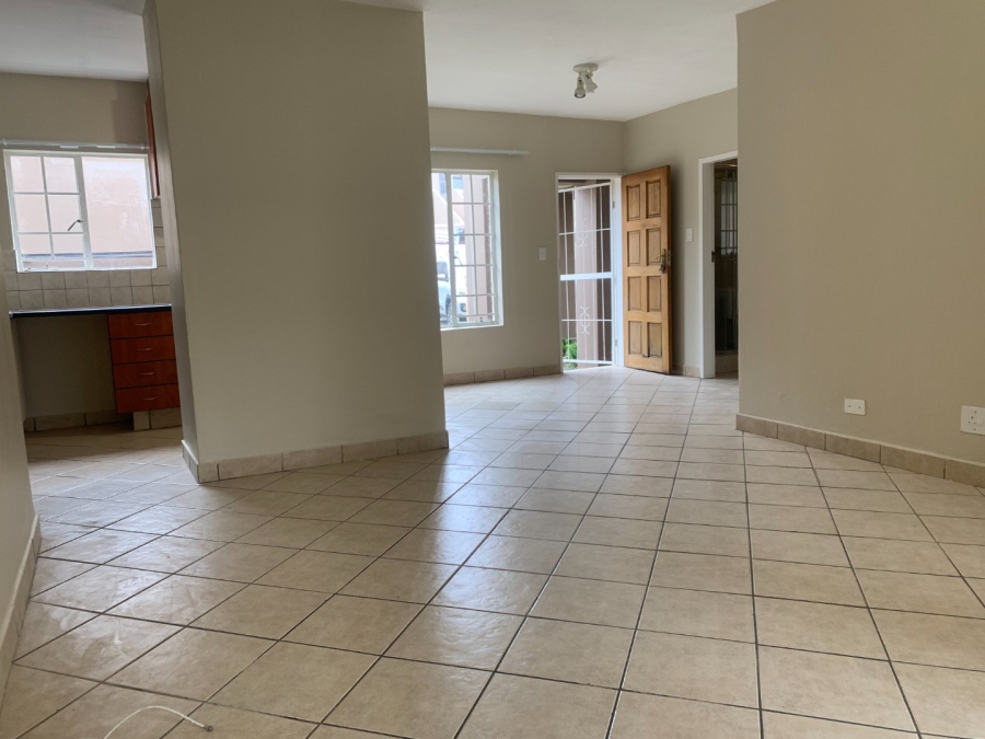 To Let 2 Bedroom Property for Rent in Halfway Gardens Gauteng