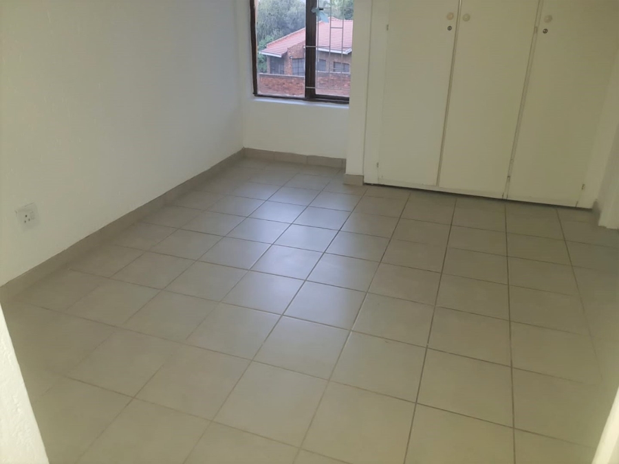 1 Bedroom Property for Sale in Bruma Gauteng