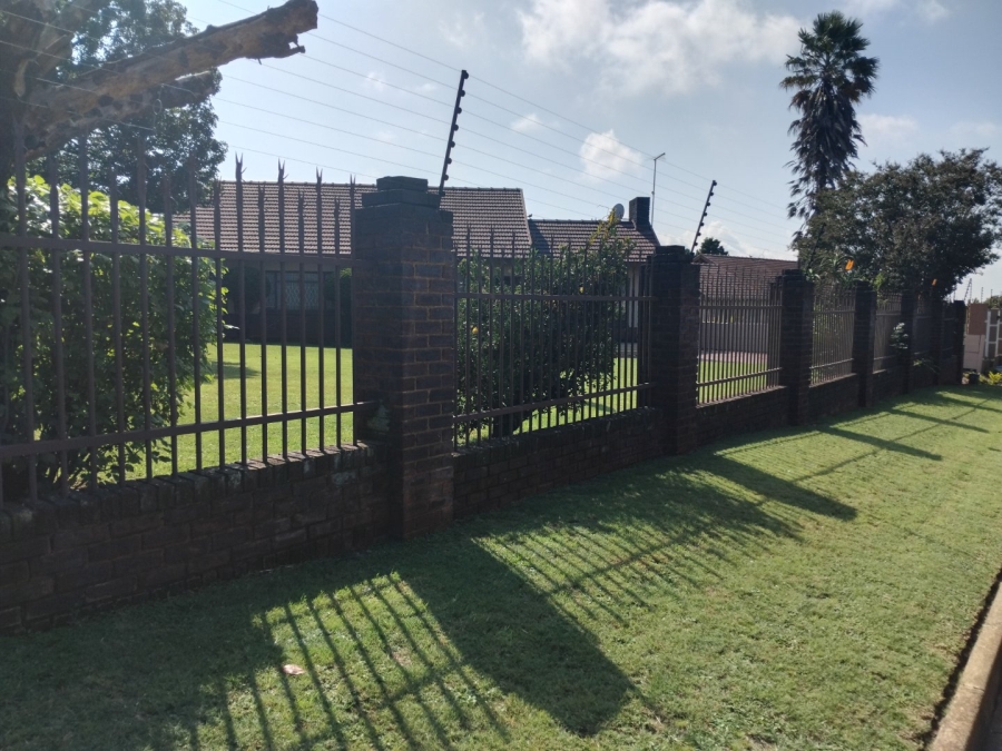 3 Bedroom Property for Sale in Marlands Gauteng