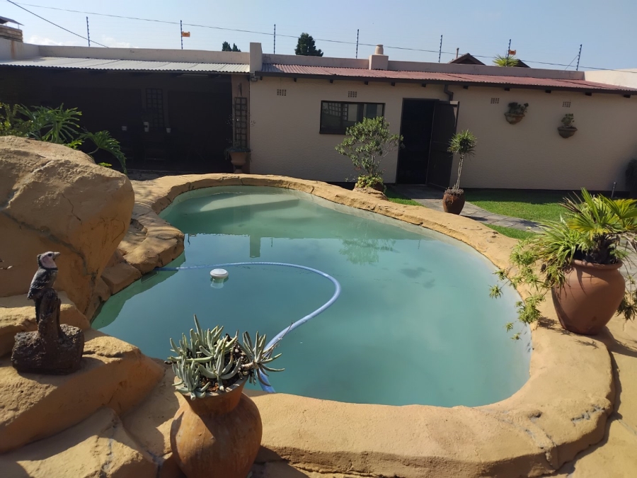 3 Bedroom Property for Sale in Marlands Gauteng