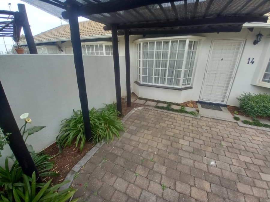 To Let 1 Bedroom Property for Rent in Atlasville Gauteng