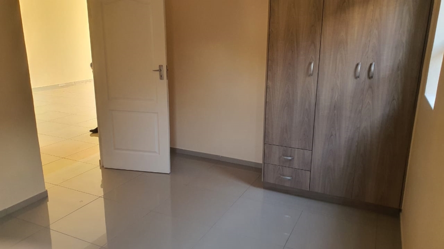 To Let 3 Bedroom Property for Rent in Robertsham Gauteng