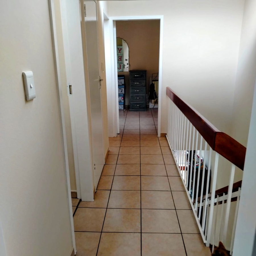 3 Bedroom Property for Sale in Queenswood Gauteng