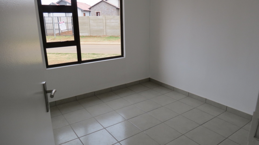 2 Bedroom Property for Sale in Crystal Park Gauteng