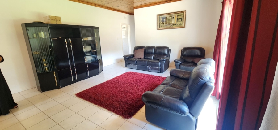 8 Bedroom Property for Sale in Erasmia Gauteng