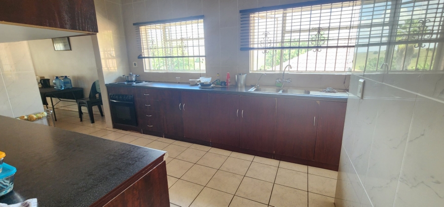 8 Bedroom Property for Sale in Erasmia Gauteng