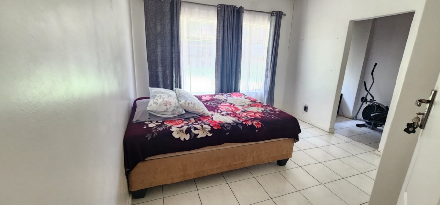 8 Bedroom Property for Sale in Erasmia Gauteng