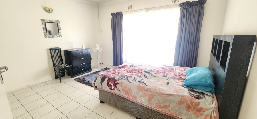 8 Bedroom Property for Sale in Erasmia Gauteng