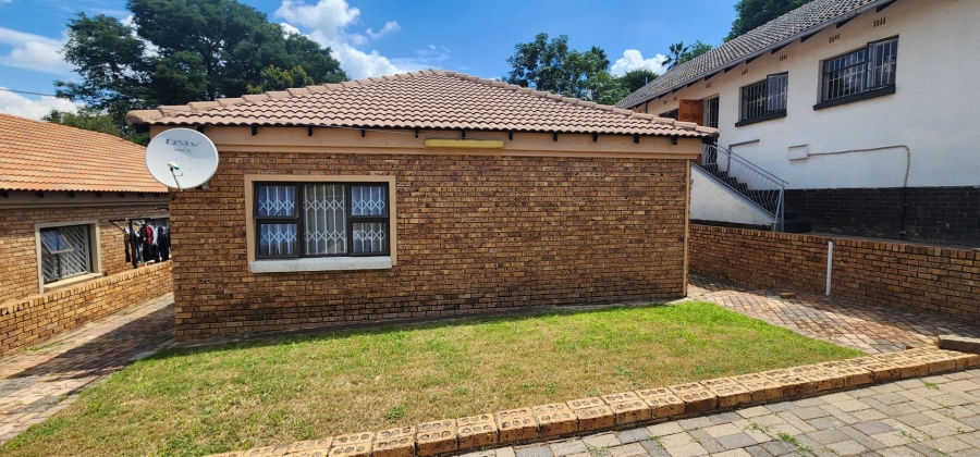 8 Bedroom Property for Sale in Erasmia Gauteng