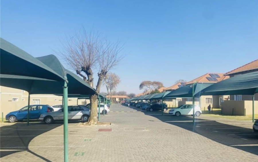 2 Bedroom Property for Sale in Comet Gauteng