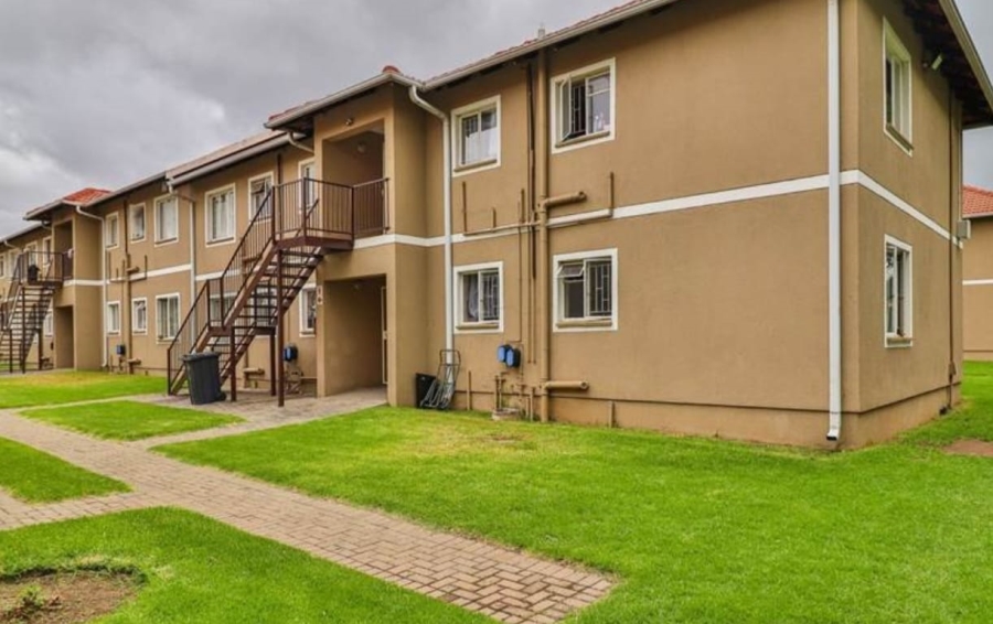 2 Bedroom Property for Sale in Comet Gauteng