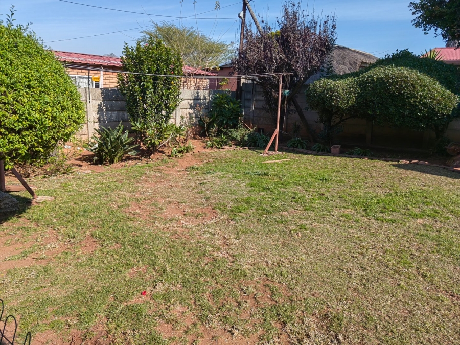 5 Bedroom Property for Sale in Sophiatown Gauteng