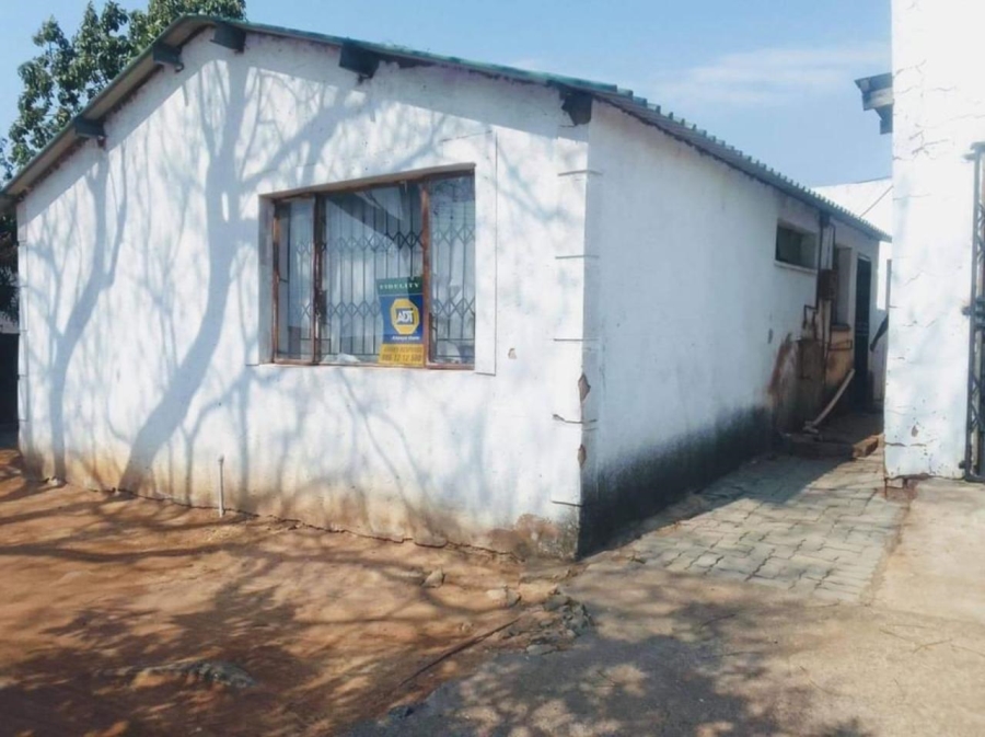 2 Bedroom Property for Sale in Olievenhoutbosch Gauteng