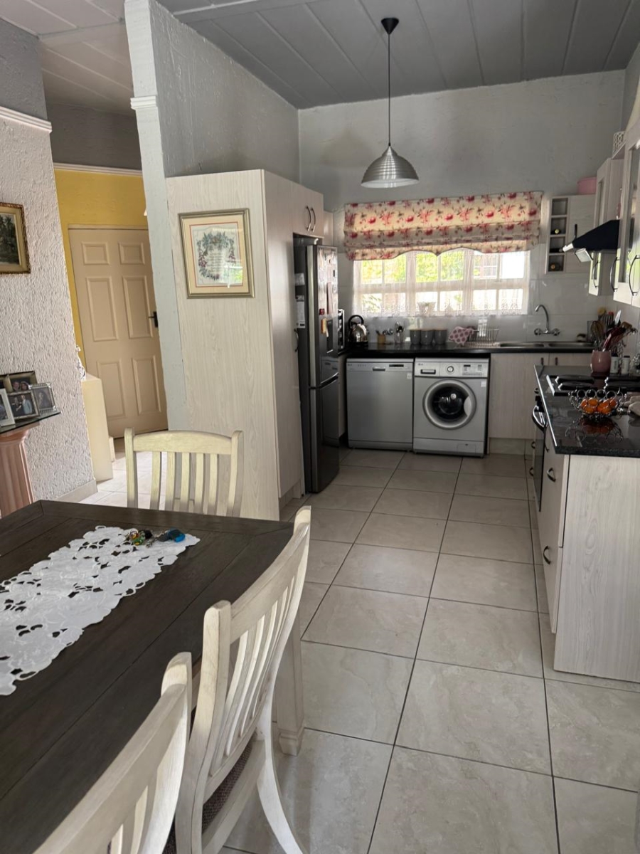 2 Bedroom Property for Sale in Dowerglen Ext 4 Gauteng