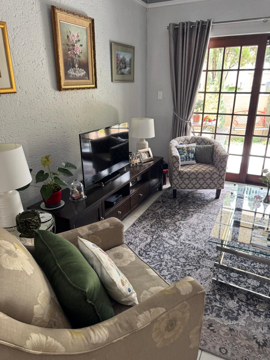 2 Bedroom Property for Sale in Dowerglen Ext 4 Gauteng