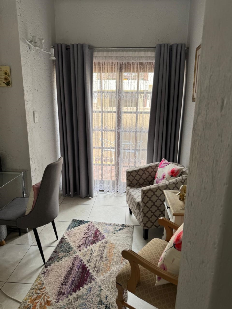 2 Bedroom Property for Sale in Dowerglen Ext 4 Gauteng