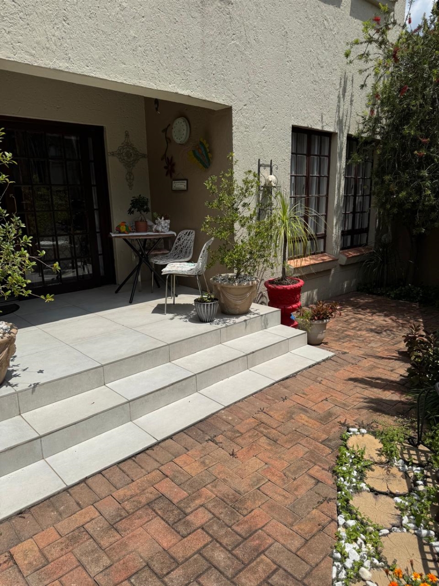 2 Bedroom Property for Sale in Dowerglen Ext 4 Gauteng