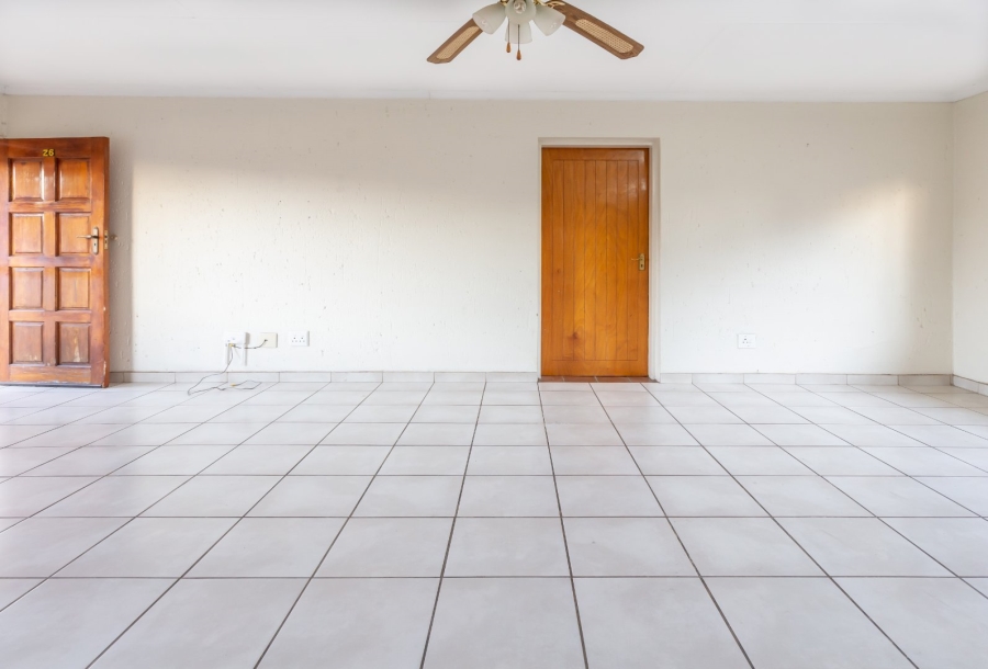 2 Bedroom Property for Sale in Allens Nek Gauteng